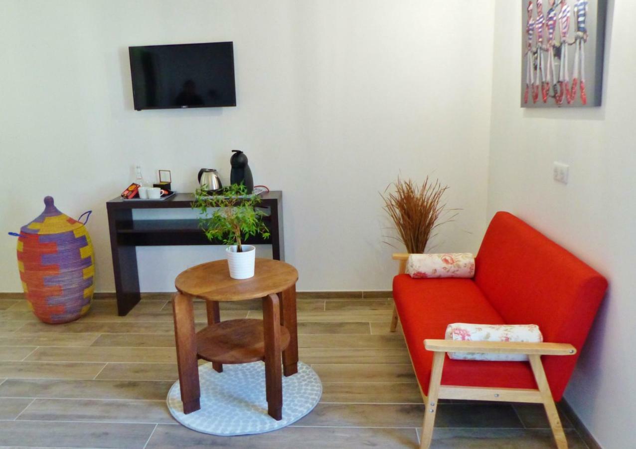 Residence Des 14 Moulins Пон-Авен Екстериор снимка